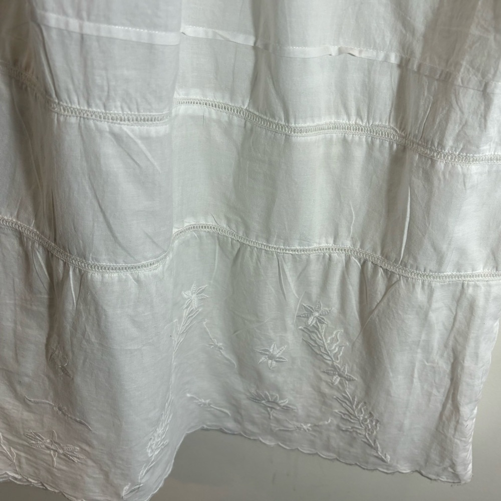 VICTORIAN CLASSICS Sz  M Gown Embroidered Ruffle Hem 100% Cotton Made in India - Picture 7 of 10